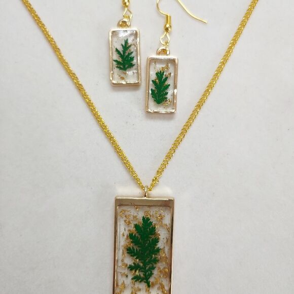 Hand Crafted Jewelry - Necklace & Earring Set Gold Rectangle w/ Green Lea